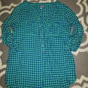Lightweight plaid shirt